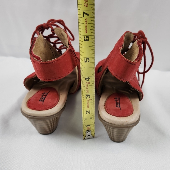 Earth Kristen Leather Heeled Laces Sandal Size 11B Bright Red Soft Buck - Picture 5 of 10